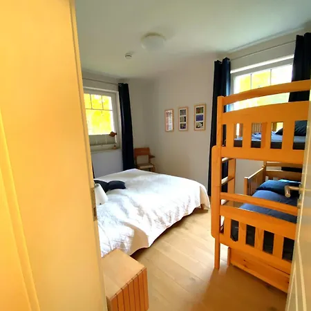 Haus Auguste Whg 01 شقة *